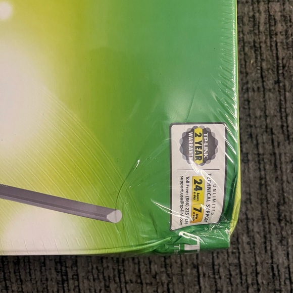 NWT Sealed in Box—TP-Link Wireless Dual Band Router AC 1200. Make me an offer. - Picture 9 of 9